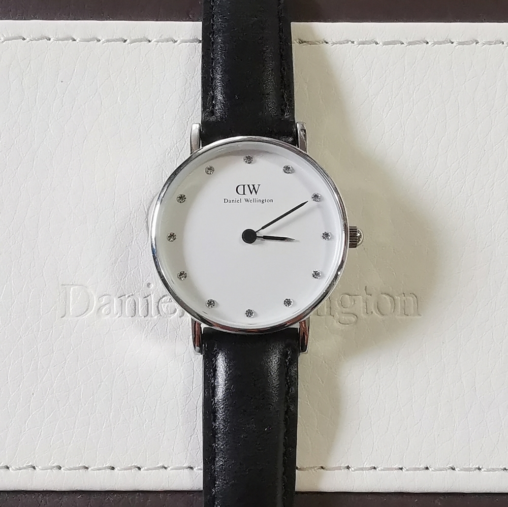 Daniel Wellington Classy Sheffield watch